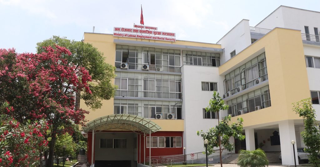 वैदेशिक रोजगारीका श्रमिकको स्वास्थ्य परीक्षणमा गम्भीर अनियमितता, ५० भन्दा बढी मेडिकलमा बेथिति