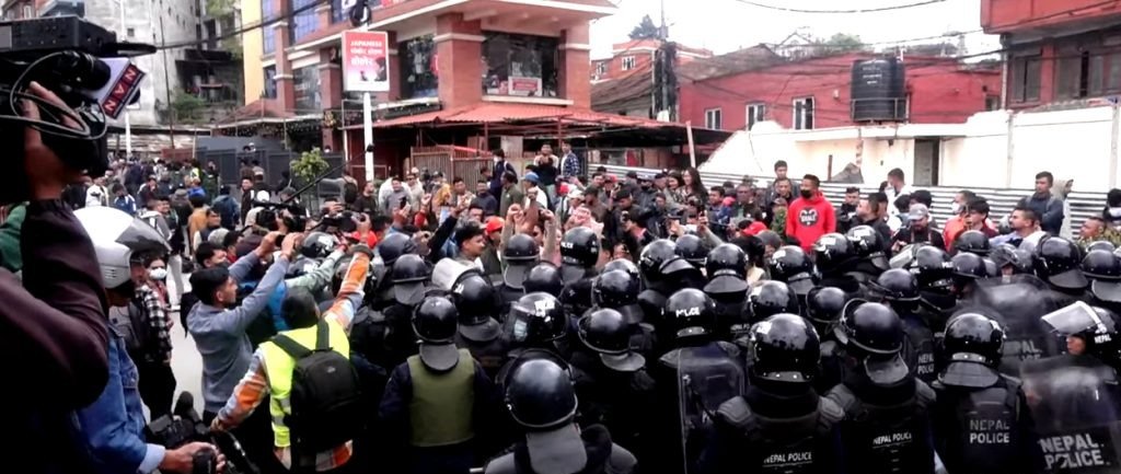 एमालेले आज पनि थाल्यो काठमाडौंमा प्रदर्शन